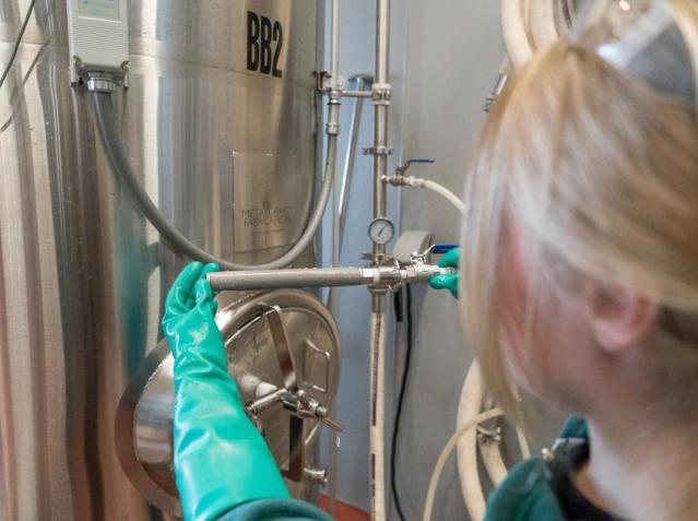 Kemikaliehandsker er komplicerede værnemidler, der skal bruges med omtanke.