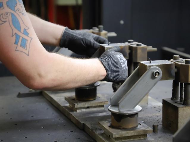 Erik kun kun se til, da den frygtelige ulykke indtraf på arbejdet.